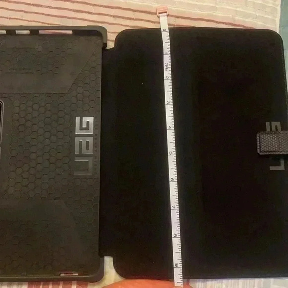 UAG Metropolis  IPad case for iPad 11(2018) first generation - Picture 8 of 11